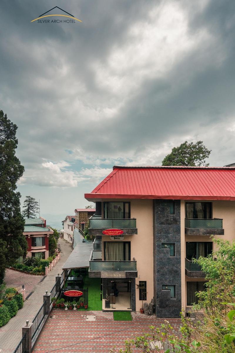 Silver Arch Hotel image