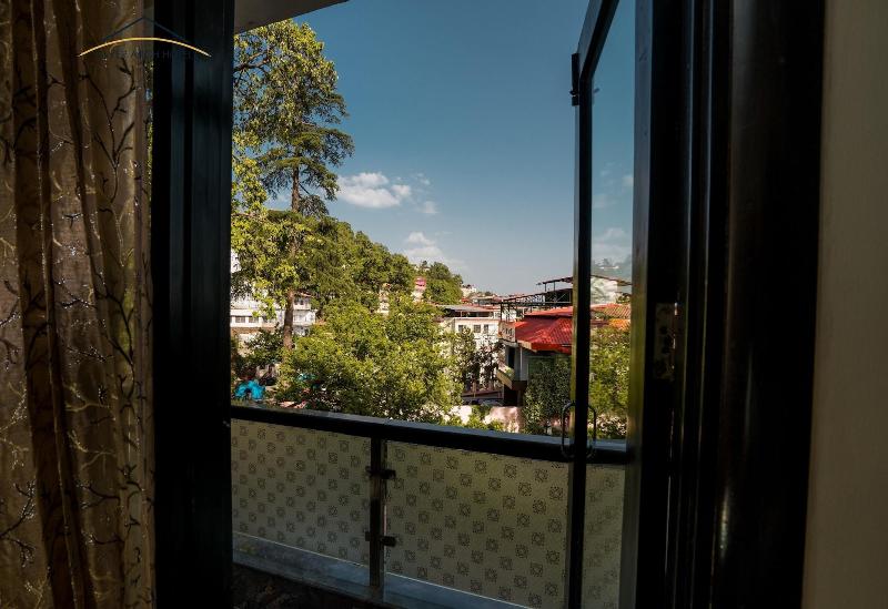 Silver Arch Hotel image