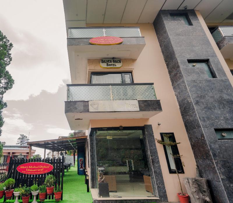 Silver Arch Hotel image
