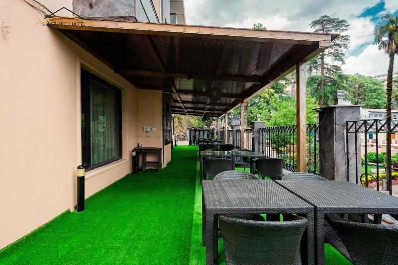 Silver Arch Hotel image