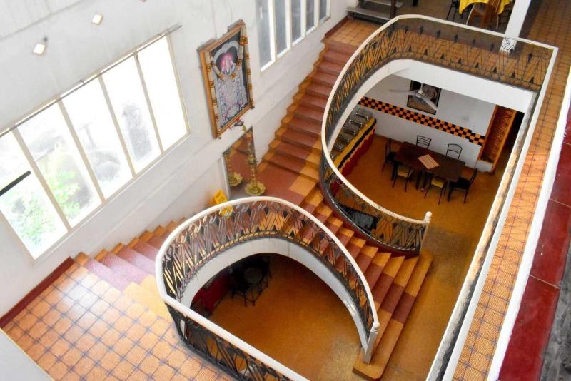 Cosy Hotel & Restaurant