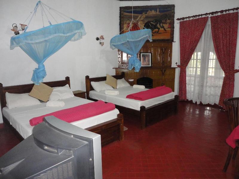Castlereigh Holiday Bungalow image