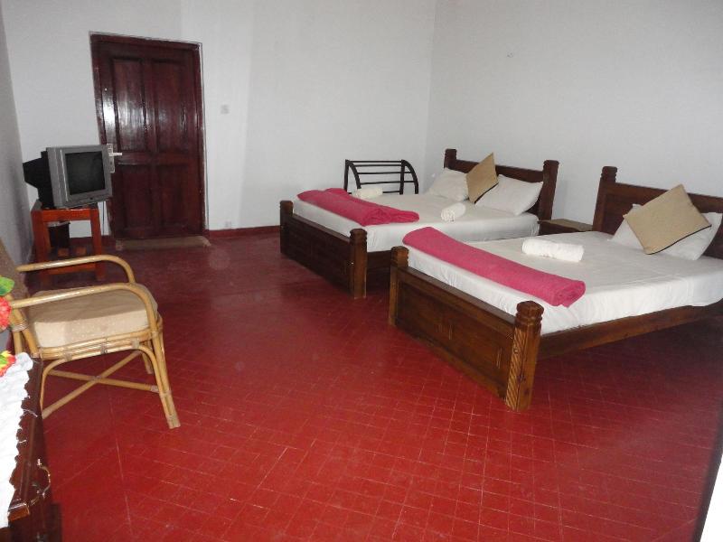 Castlereigh Holiday Bungalow image