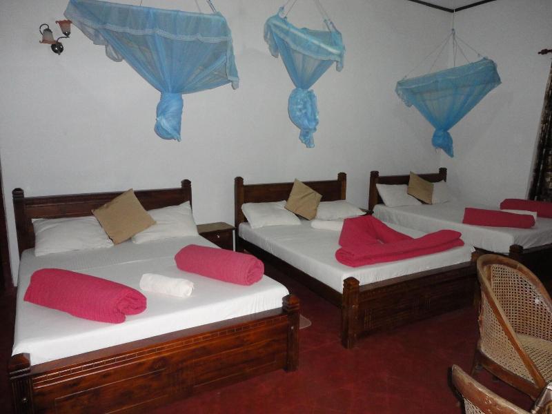 Castlereigh Holiday Bungalow image