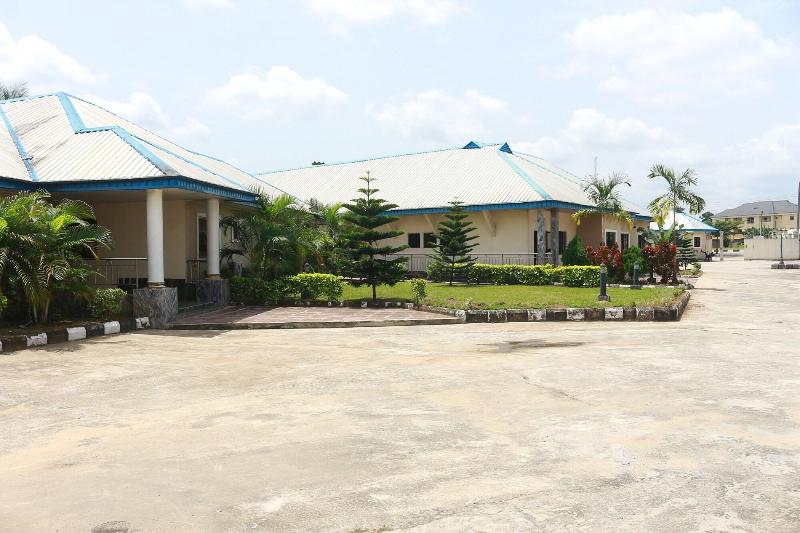 L & L Executive Hotels and Suites