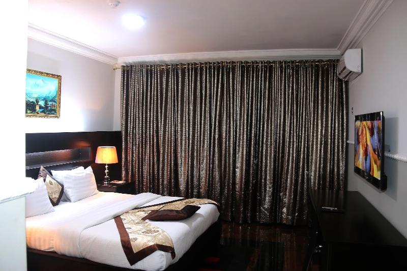 Landmark Hotel image