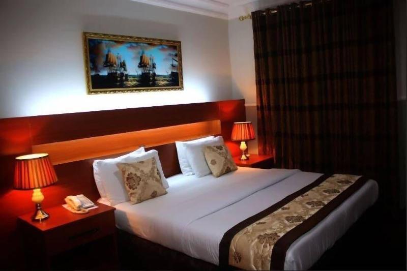 Landmark Hotel image