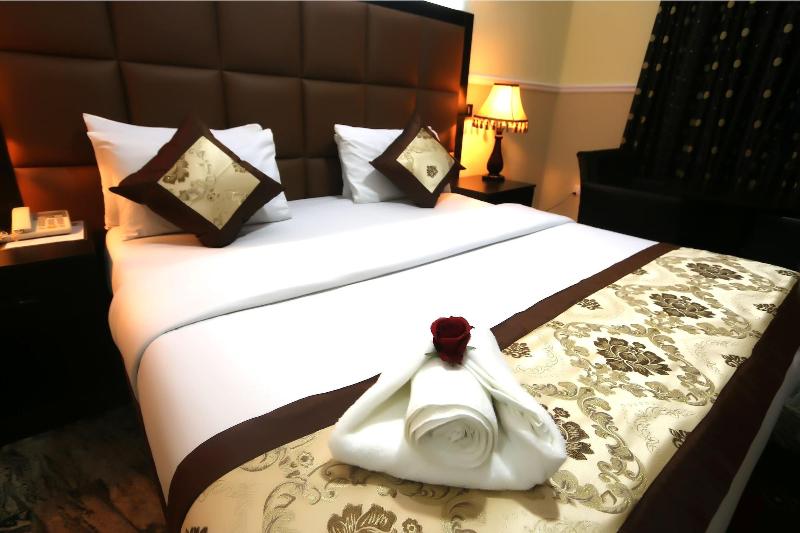 Landmark Hotel image
