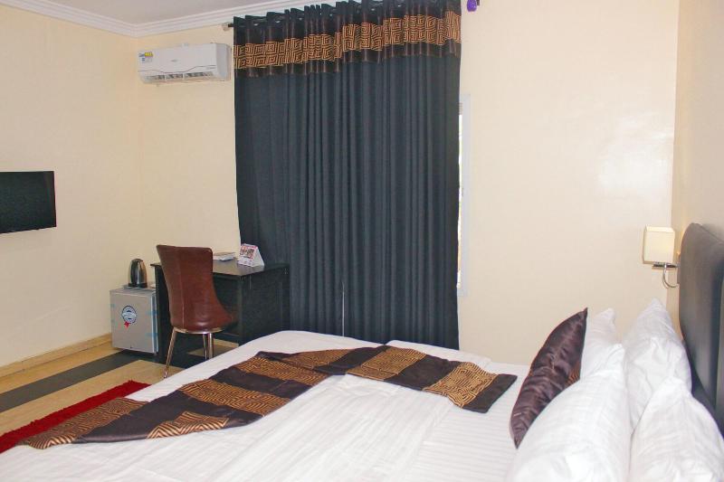 Fresh Spring Hotels & Towers image