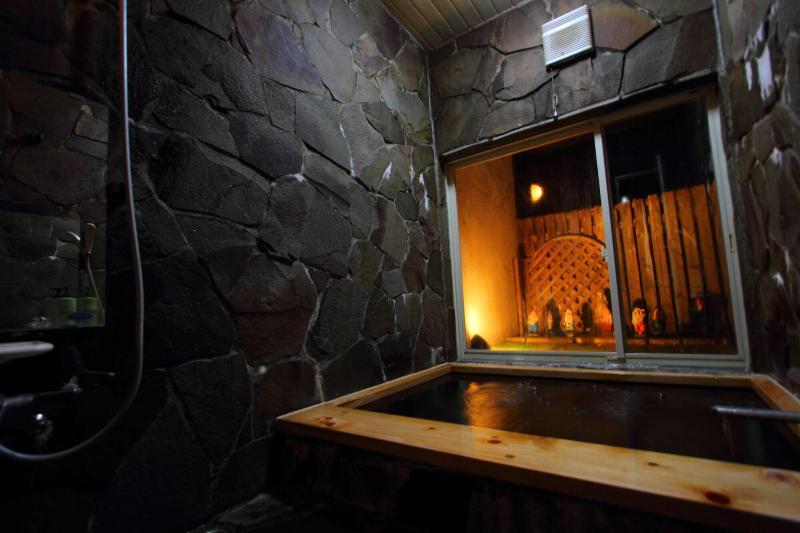 Scotch Court image