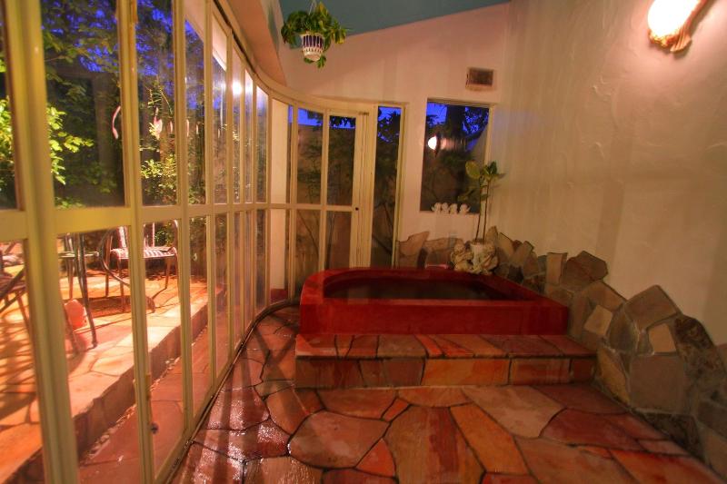 Scotch Court image