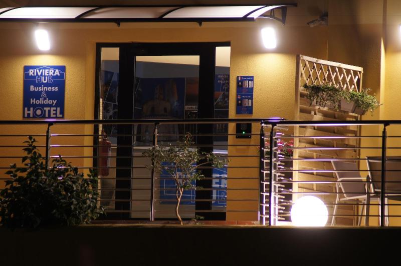 Riviera Hub image