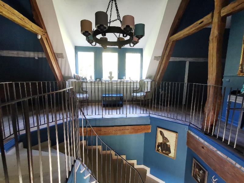 La Cour d'Hortense image