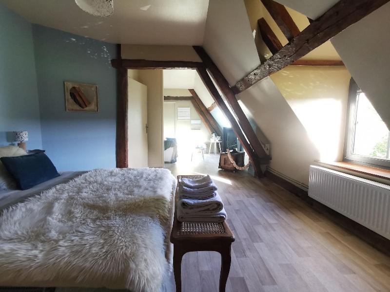 La Cour d'Hortense image