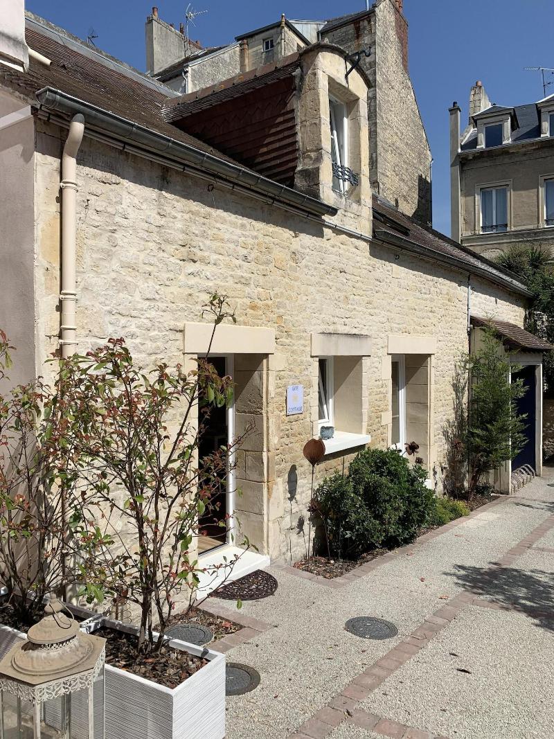 Clos Saint-martin image