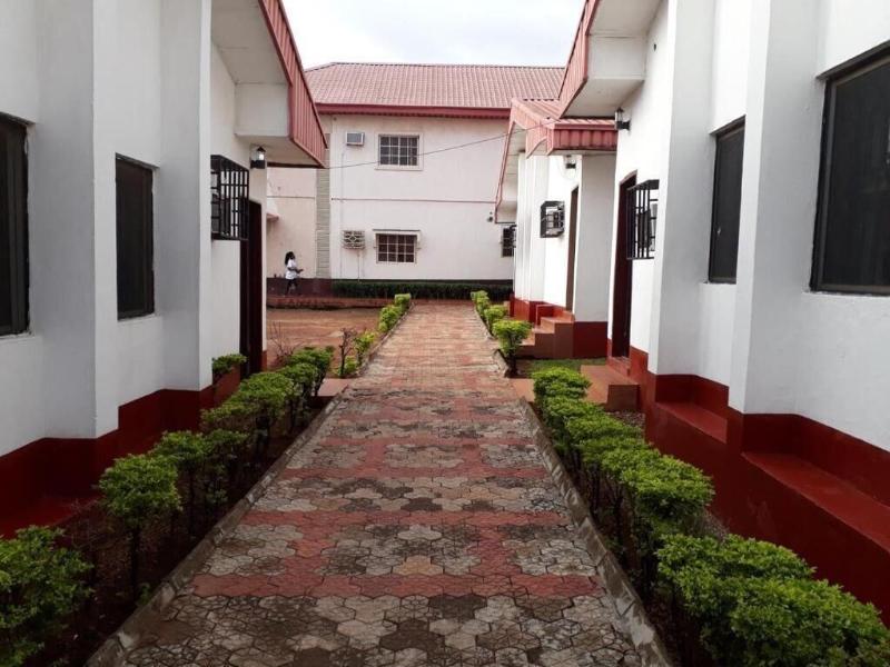 Filbon Hotel & Gardens image