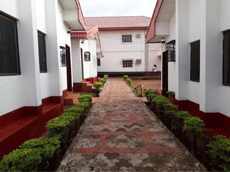 Filbon Hotel & Gardens image