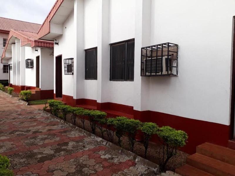 Filbon Hotel & Gardens image
