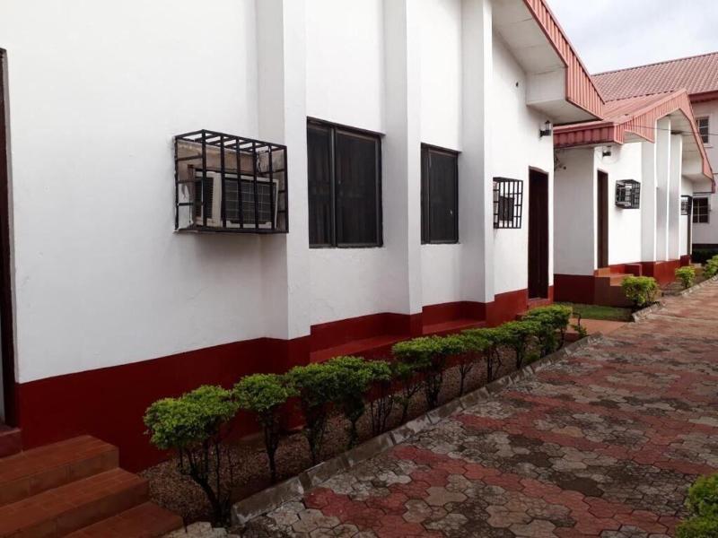 Filbon Hotel & Gardens image