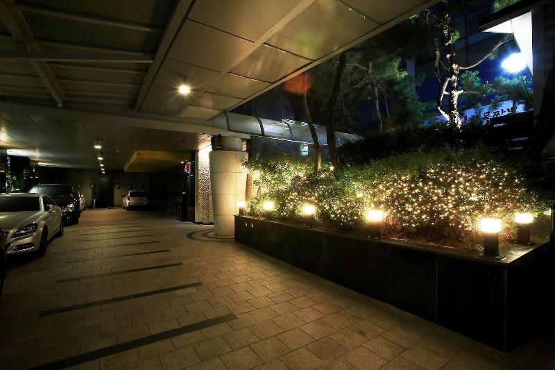 Suyu Solid Hotel image