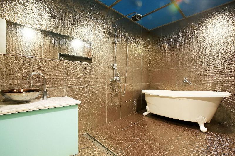Suyu Solid Hotel image