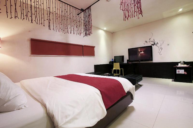 Suyu Solid Hotel image