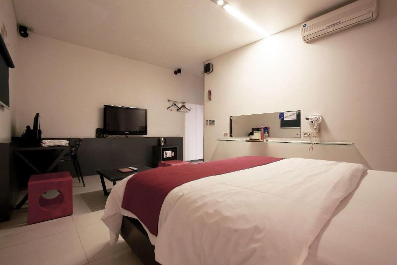 Suyu Solid Hotel image
