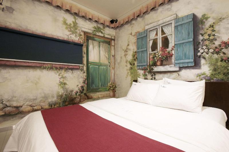 Suyu Solid Hotel image