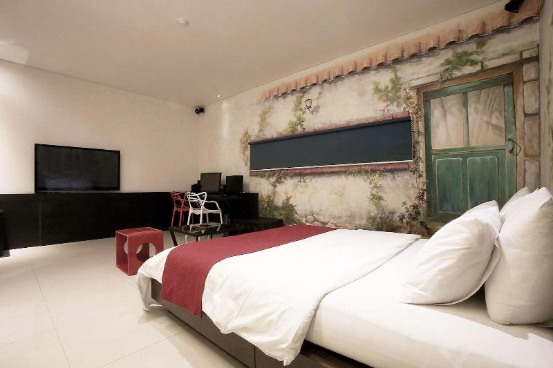 Suyu Solid Hotel image