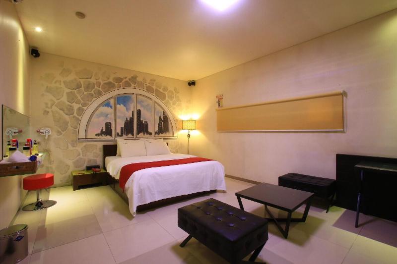 Suyu Solid Hotel image