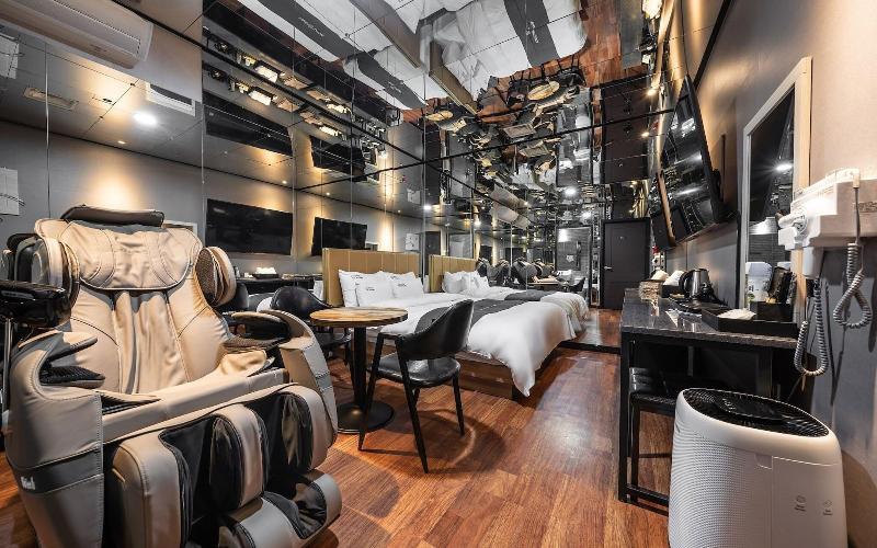 Bundang Yatap You and Me Hotel image