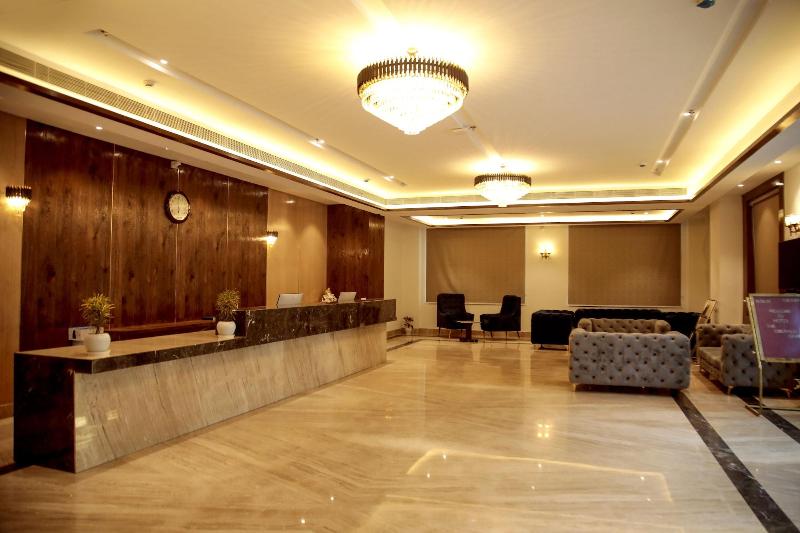 The Emerald Grand image