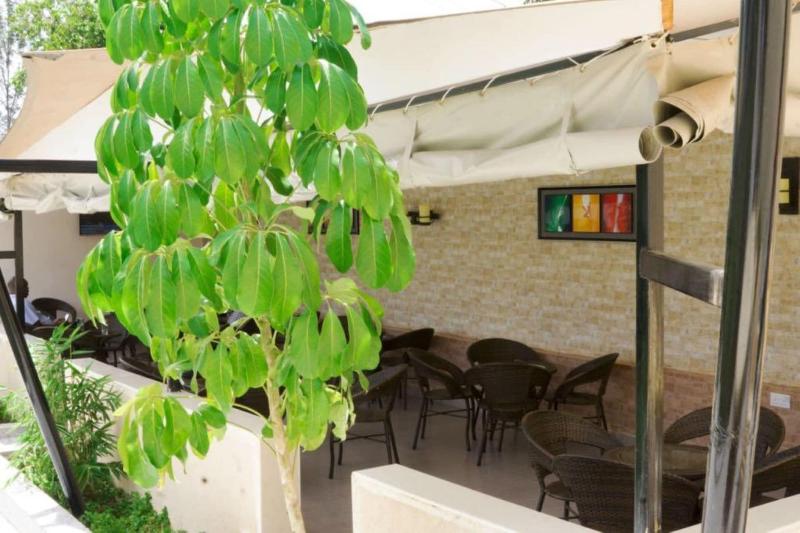 Distinctions Gardens Guest House