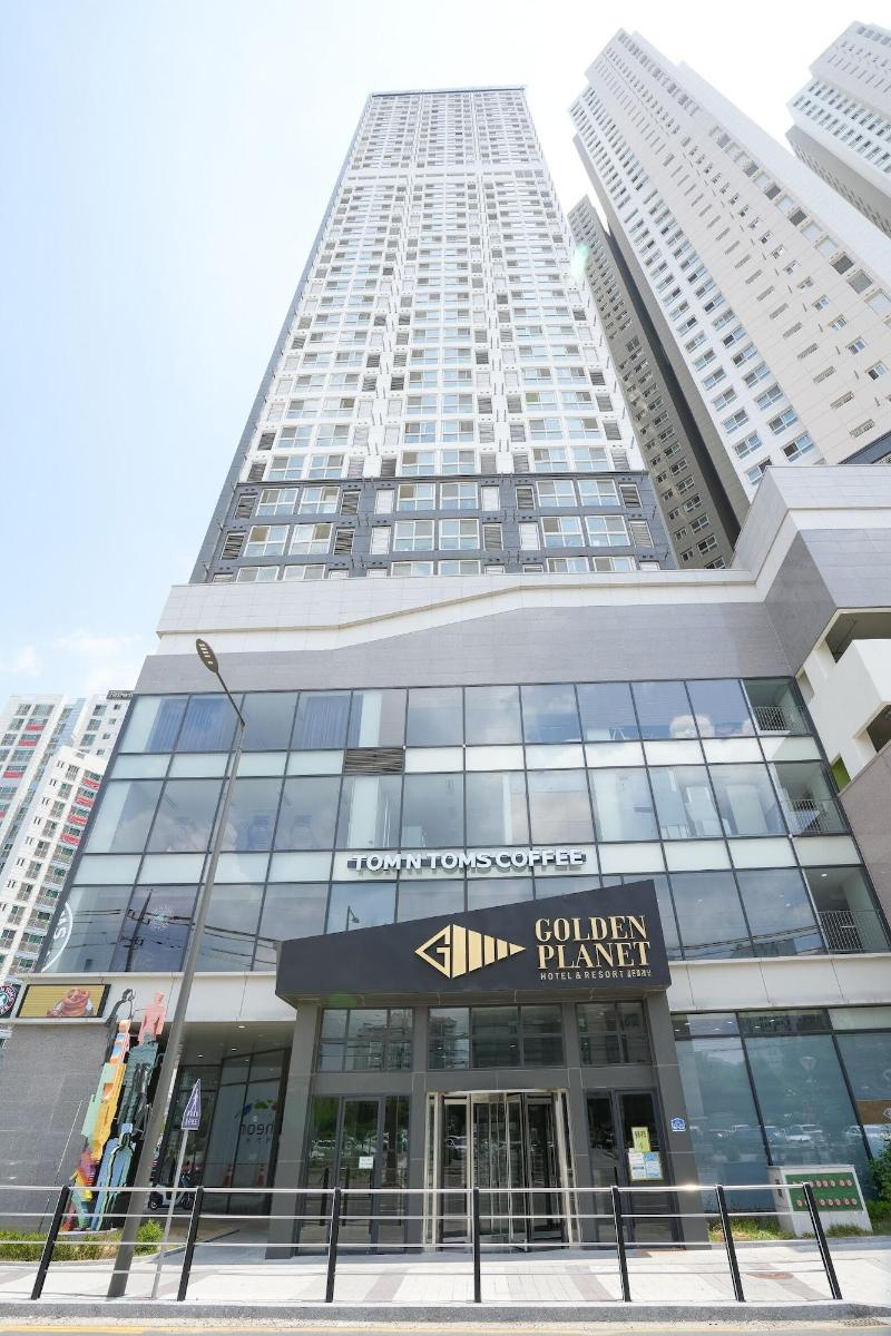 Golden Planet Hotel & Resort image