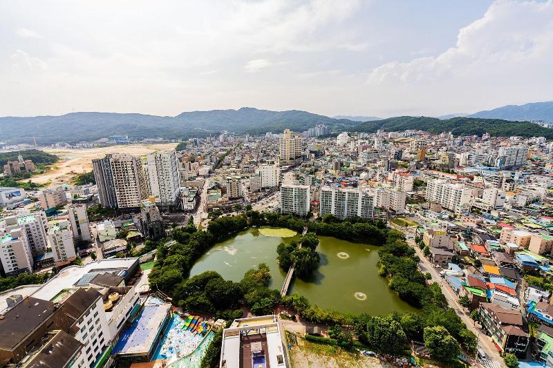 Golden Planet Hotel & Resort image