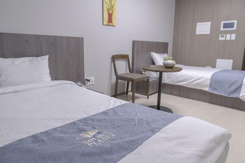 Golden Planet Hotel & Resort image