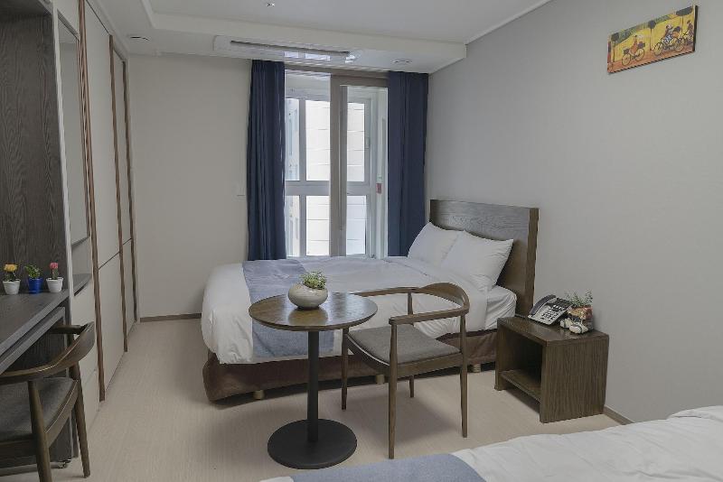 Golden Planet Hotel & Resort image