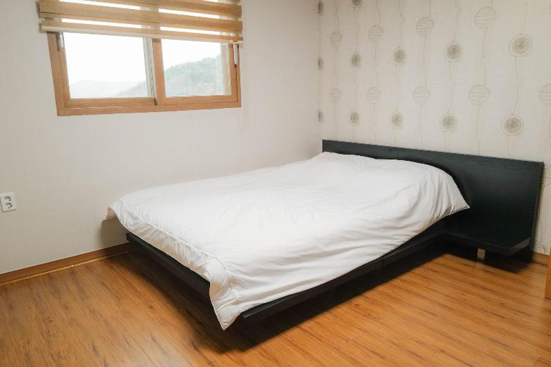 Sancheong Korean Medicine Family Hotel image