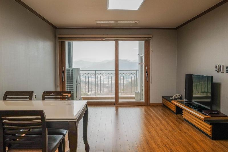 Sancheong Korean Medicine Family Hotel image
