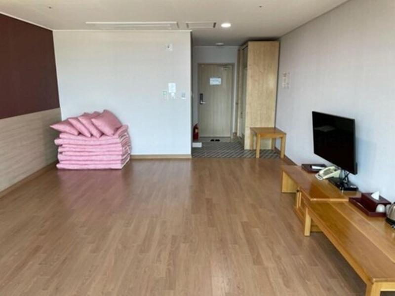 Sancheong Korean Medicine Family Hotel image