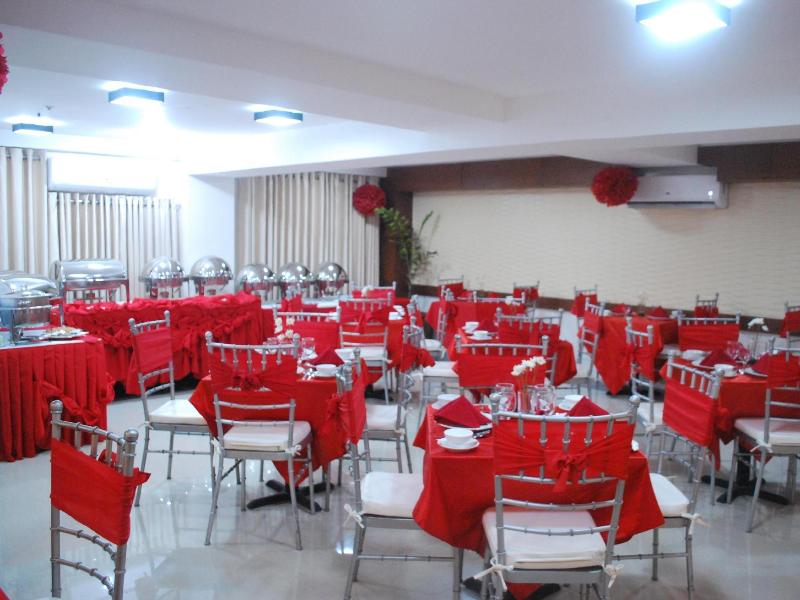 Royal Suites Condotel image