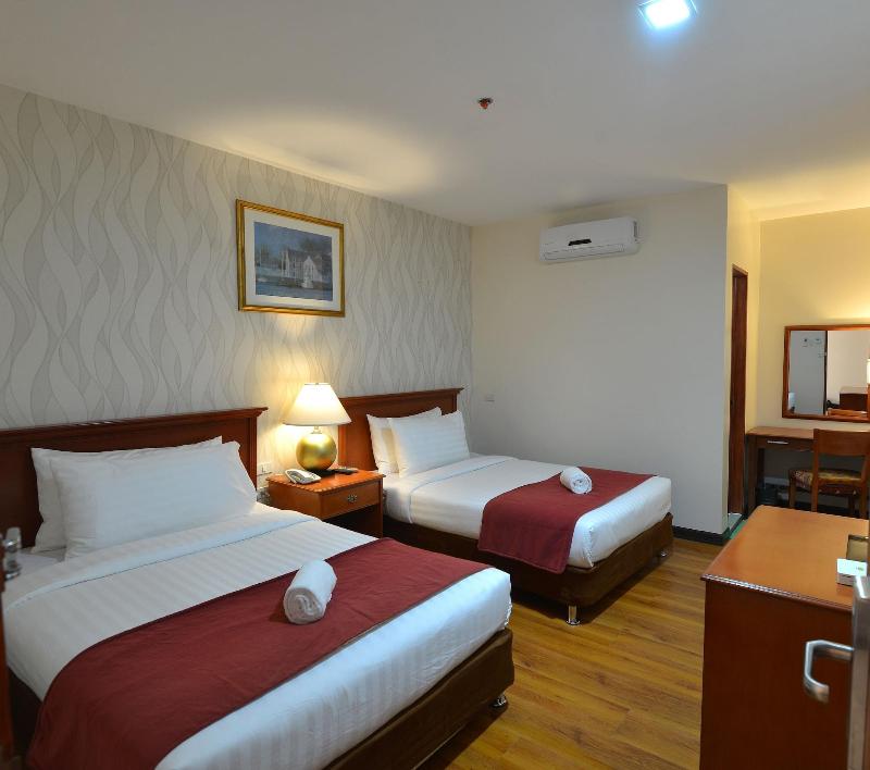 Royal Suites Condotel image