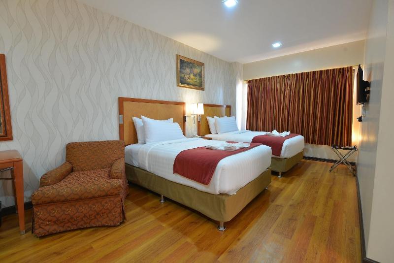 Royal Suites Condotel image