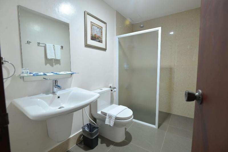 Royal Suites Condotel image
