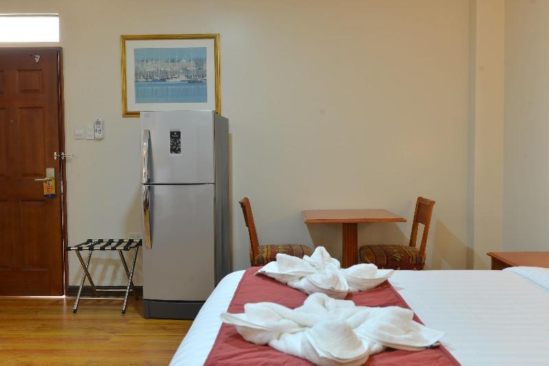 Royal Suites Condotel image