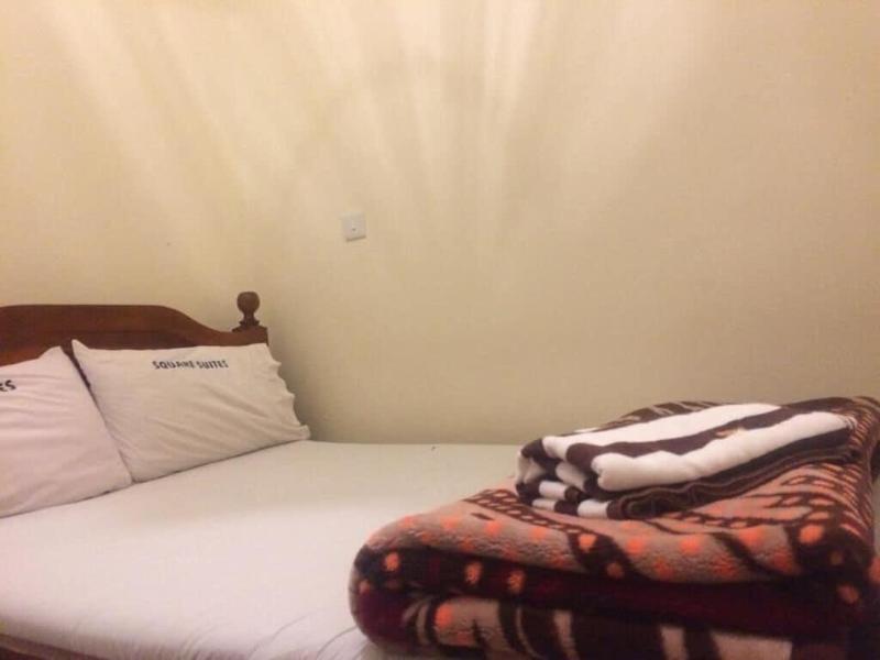 Square Suites 5