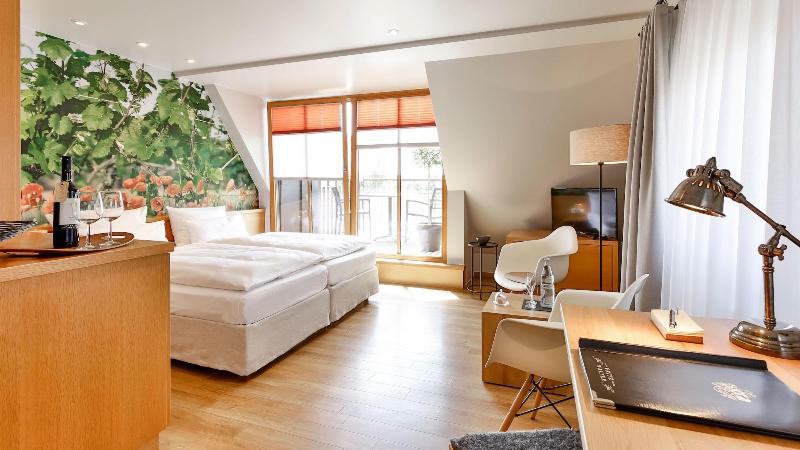 WeinHotel Fritz Walter image