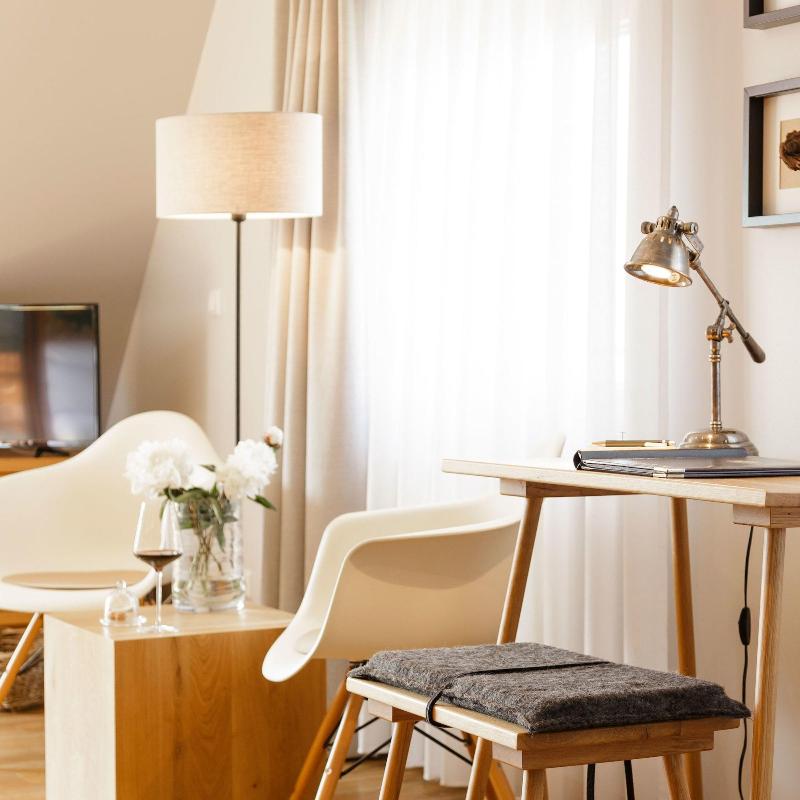 WeinHotel Fritz Walter image
