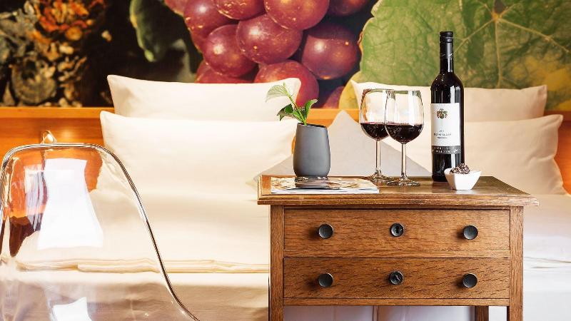 WeinHotel Fritz Walter image