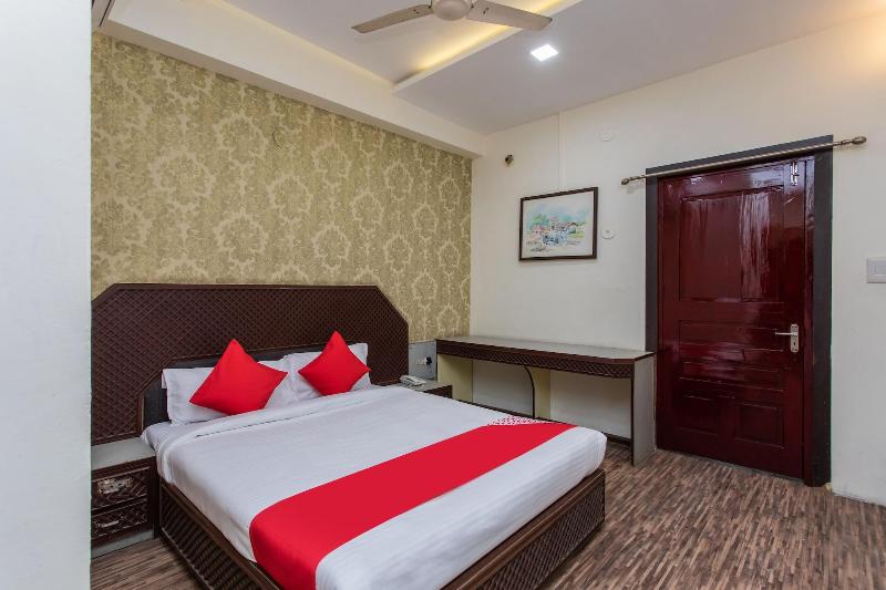 24547 Hotel Vishwas Bar and Club Resort — main photo